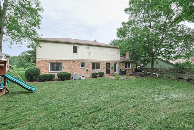 427 Flemridge Court, Wyoming, OH 45231