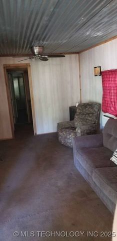 31713 E 724 Road, Wagoner, OK 74467