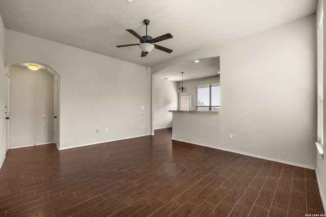 570 CREEKSIDE CIR, New Braunfels, TX 78130