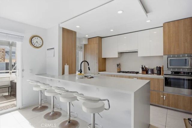 1915 Rockefeller Lane E, Redondo Beach, CA 90278