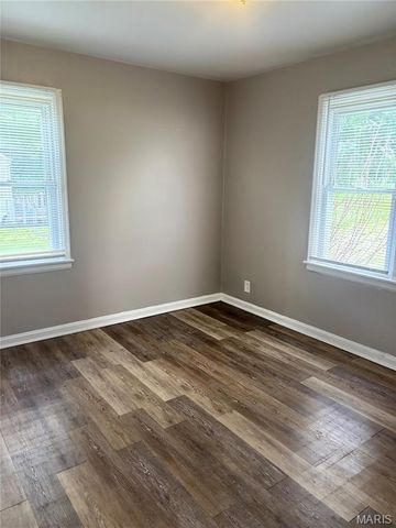 1020 Farmview Drive, Unincorporated, MO 63138