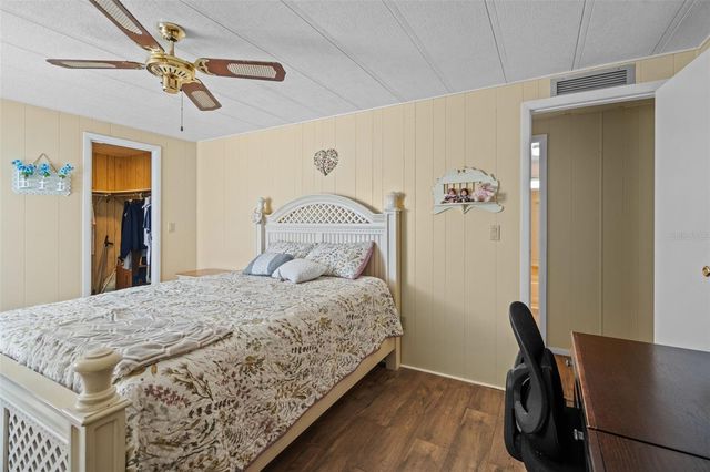 5529 GOLDEN GATE BOULEVARD, Polk City, FL 33868