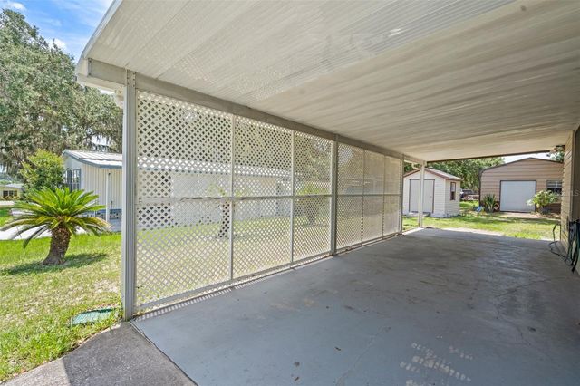 5529 GOLDEN GATE BOULEVARD, Polk City, FL 33868