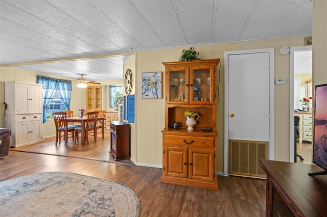 5529 GOLDEN GATE BOULEVARD, Polk City, FL 33868