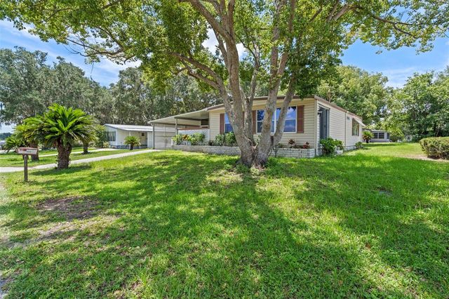 5529 GOLDEN GATE BOULEVARD, Polk City, FL 33868