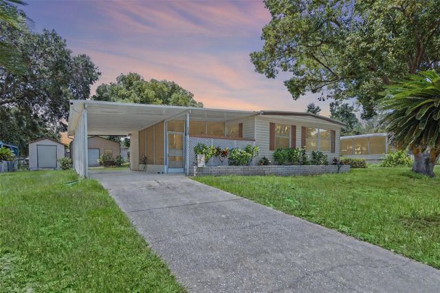 5529 GOLDEN GATE BOULEVARD, Polk City, FL 33868