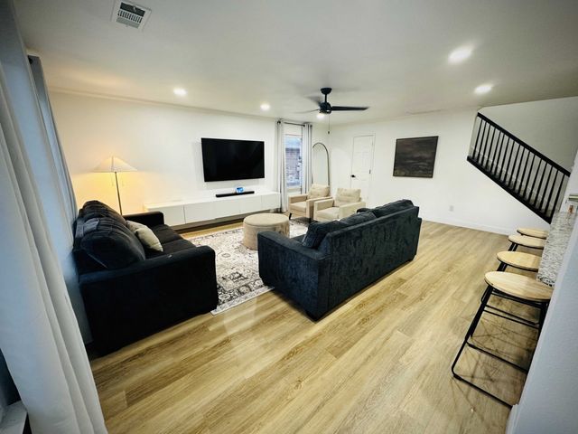 1009 Charlotte Drive, Mckinney, TX 75071