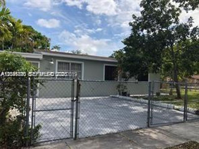 1575 NW 127th St ., North Miami, FL 33167