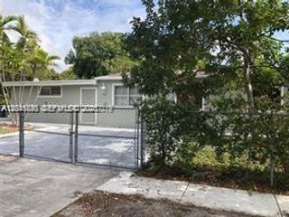 1575 NW 127th St ., North Miami, FL 33167