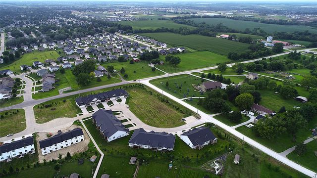 1401 E 28th Street, Norwalk, IA 50211