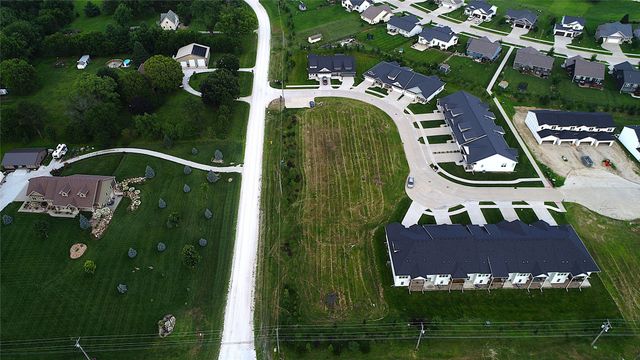 1401 E 28th Street, Norwalk, IA 50211