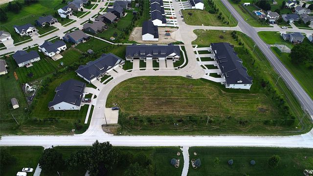 1401 E 28th Street, Norwalk, IA 50211