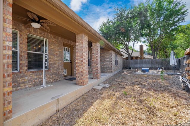 206 Club View West, Seguin, TX 78155