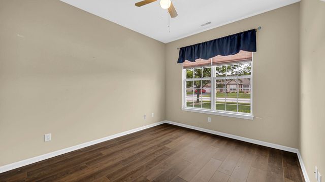 952 Portrait Place, Dyer, IN 46311