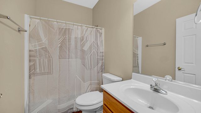 952 Portrait Place, Dyer, IN 46311