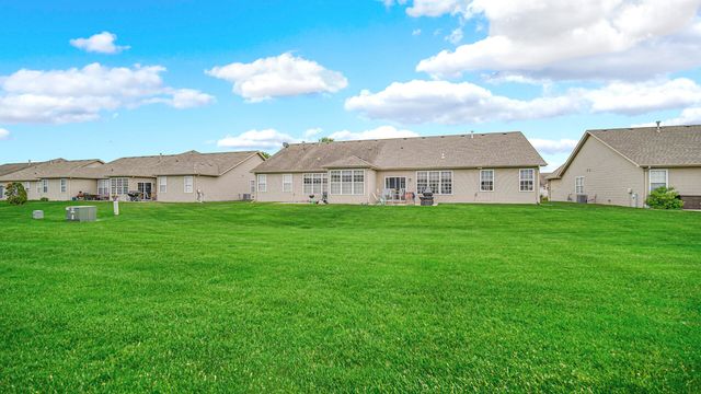 952 Portrait Place, Dyer, IN 46311