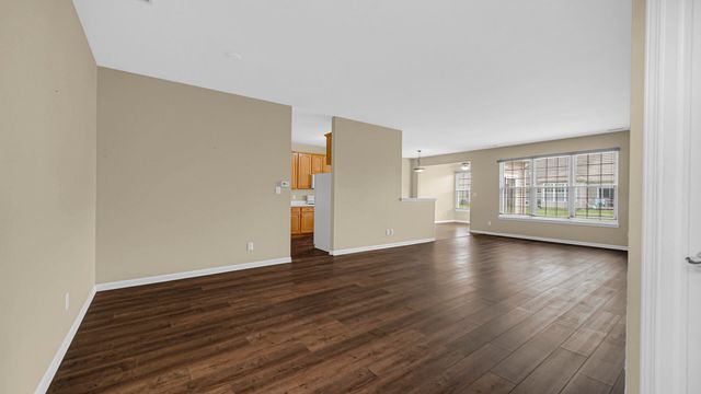 952 Portrait Place, Dyer, IN 46311