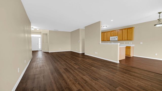 952 Portrait Place, Dyer, IN 46311