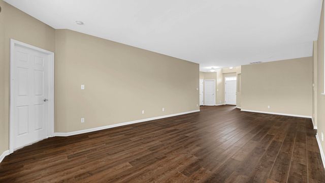 952 Portrait Place, Dyer, IN 46311