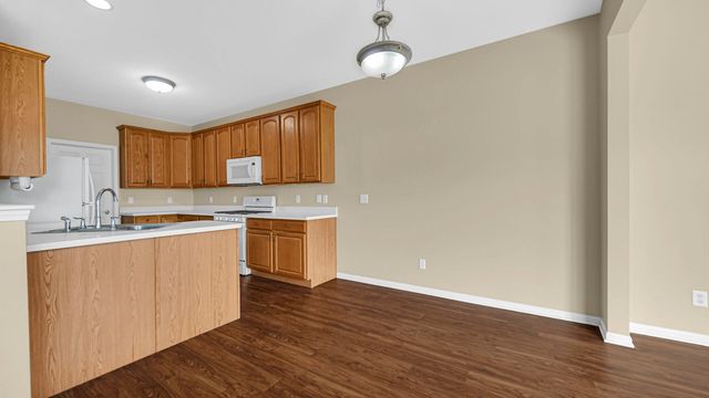 952 Portrait Place, Dyer, IN 46311