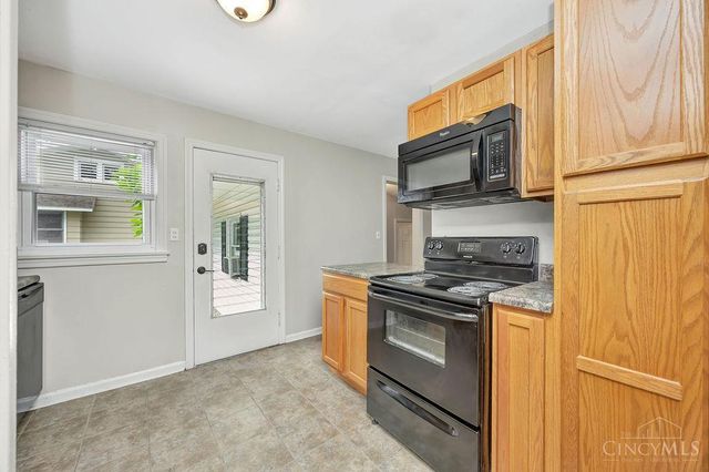 706 S Campus Avenue, Oxford, OH 45056