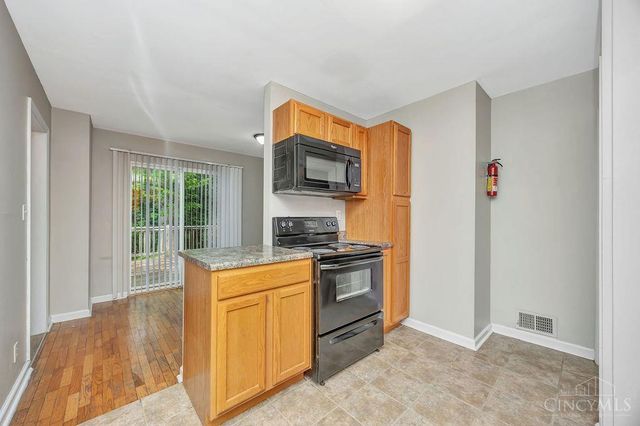 706 S Campus Avenue, Oxford, OH 45056