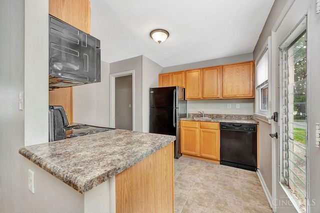 706 S Campus Avenue, Oxford, OH 45056