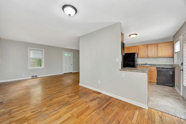 706 S Campus Avenue, Oxford, OH 45056