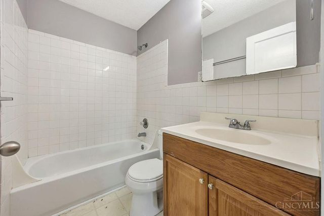 706 S Campus Avenue, Oxford, OH 45056