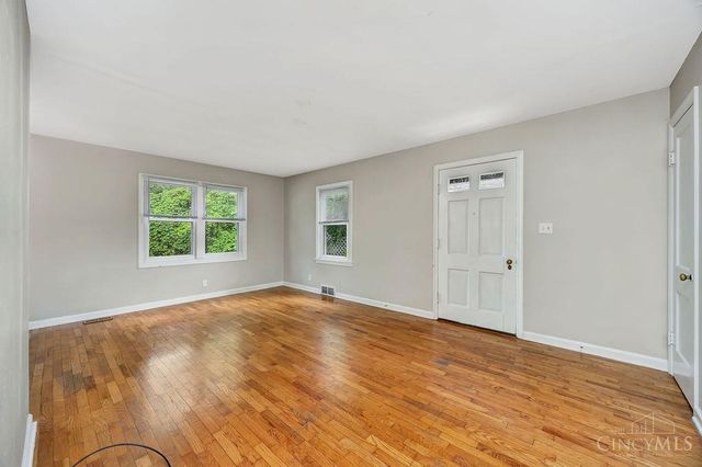 706 S Campus Avenue, Oxford, OH 45056