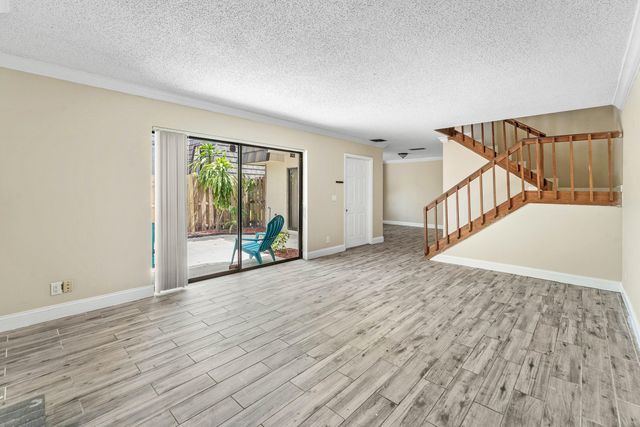 1534 FOREST LAKES Circle D, West Palm Beach, FL 33406