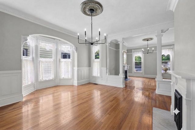 1037 College AVENUE, Racine, WI 53403