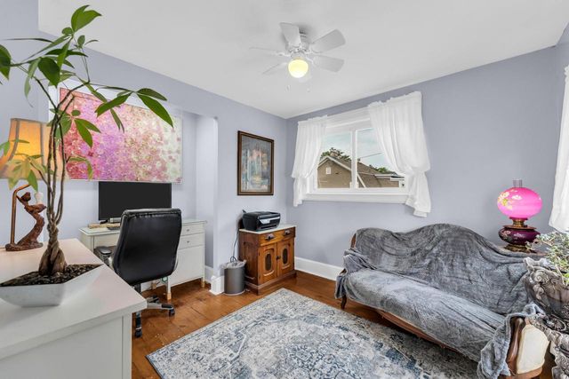 1037 College AVENUE, Racine, WI 53403