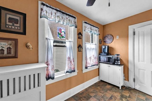 1037 College AVENUE, Racine, WI 53403