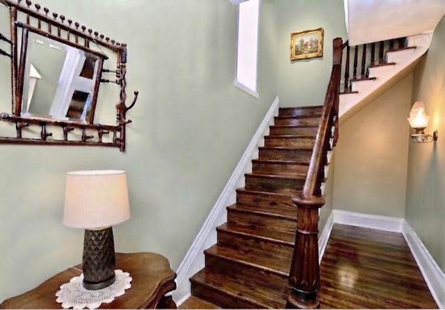 1037 College AVENUE, Racine, WI 53403