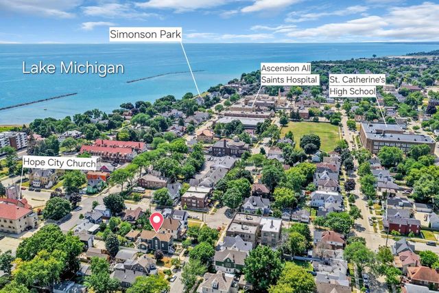 1037 College AVENUE, Racine, WI 53403