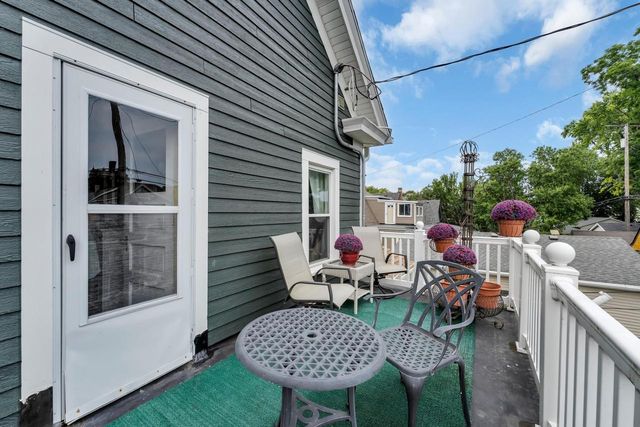 1037 College AVENUE, Racine, WI 53403