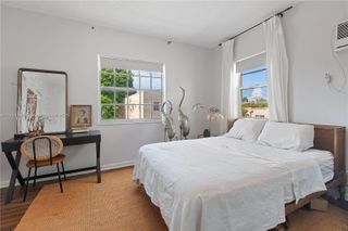 1043 NW 2nd St 13, Miami, FL 33128