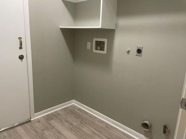 214 Darby Trails Drive, Sugar Land, TX 77479
