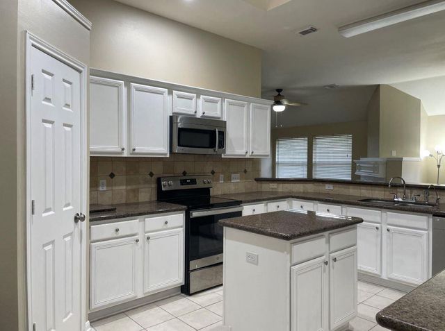 214 Darby Trails Drive, Sugar Land, TX 77479