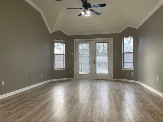 214 Darby Trails Drive, Sugar Land, TX 77479