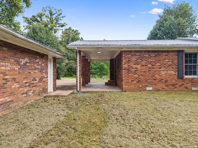 588 Sweeton Hill Rd, Coalmont, TN 37313