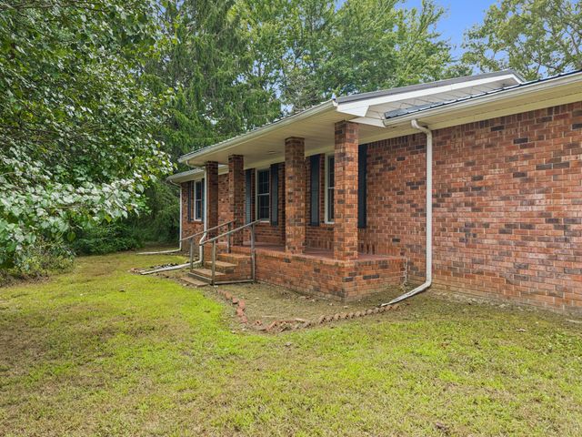 588 Sweeton Hill Rd, Coalmont, TN 37313