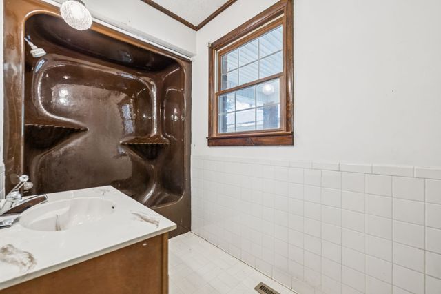 588 Sweeton Hill Rd, Coalmont, TN 37313