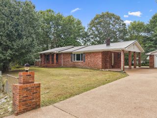 588 Sweeton Hill Rd, Coalmont, TN 37313