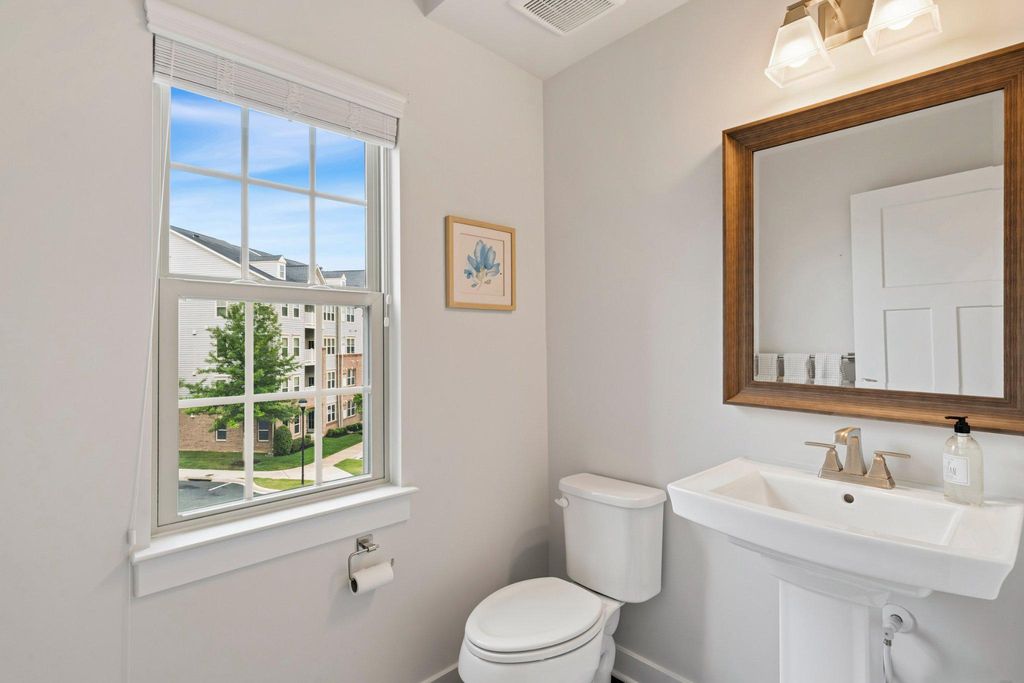 Image 21 of property listing at 6502 WALCOTT, Frederick, MD 21703