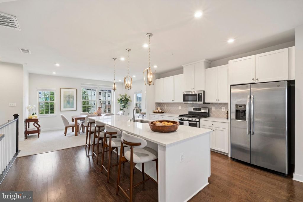 Image 4 of property listing at 6502 WALCOTT, Frederick, MD 21703