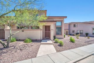42424 N GAVILAN PEAK Parkway 34104, Anthem, AZ 85086