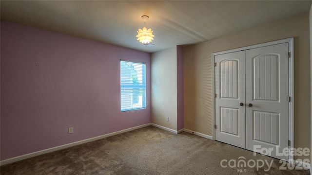 508 Knothole Lane, Charlotte, NC 28214