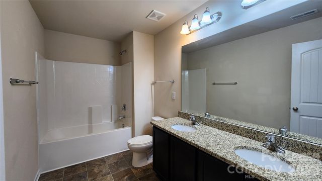 508 Knothole Lane, Charlotte, NC 28214